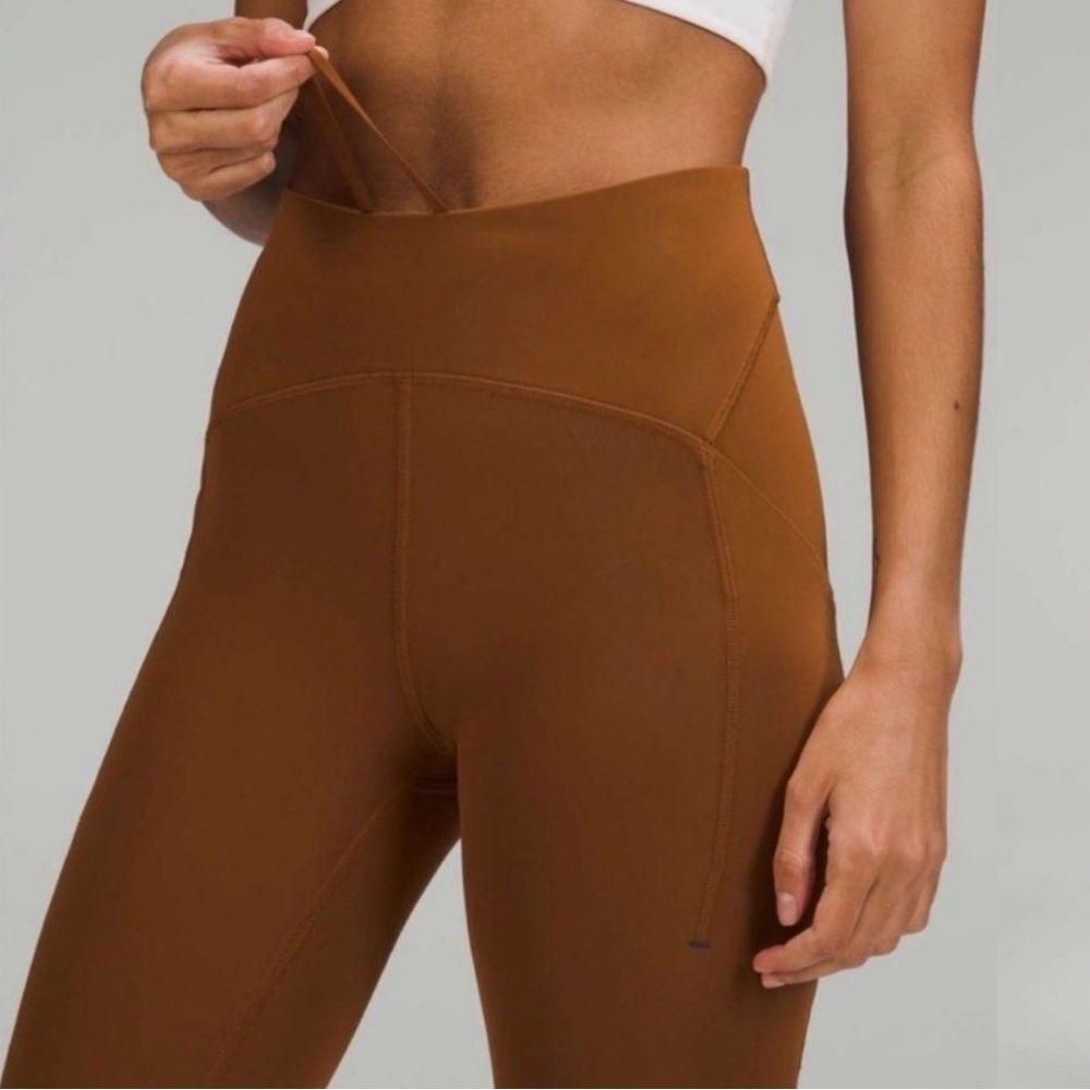Lululemon Power thru High-Waisted Tight 25”